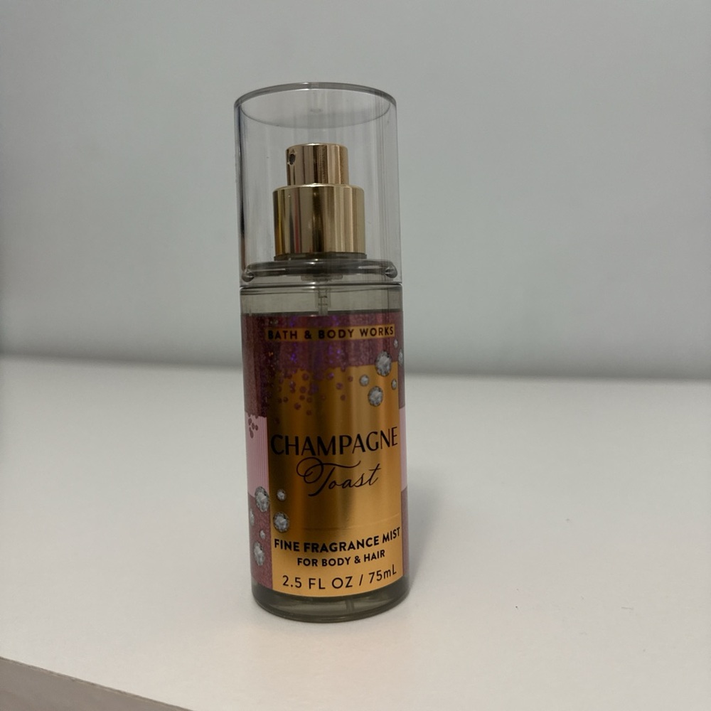 Bath & Body Works Champagne Toast Mist - Pink and Gold